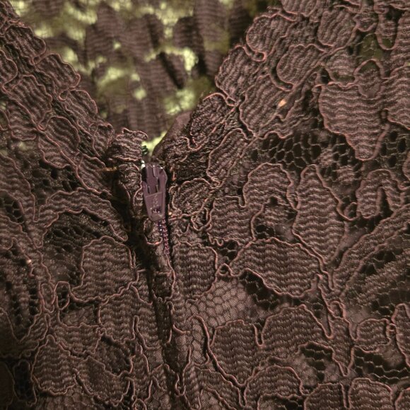 Davids Bridal Dress size 22 - Picture 4 of 7